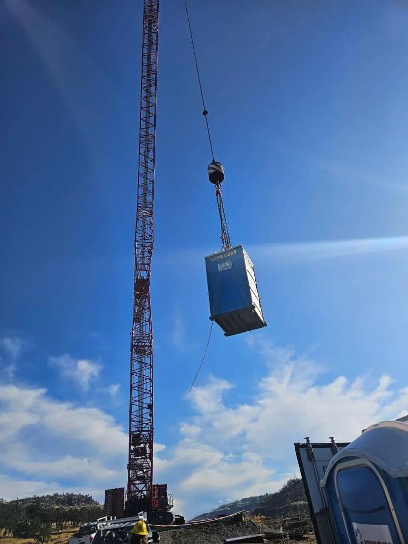 Crane Lift