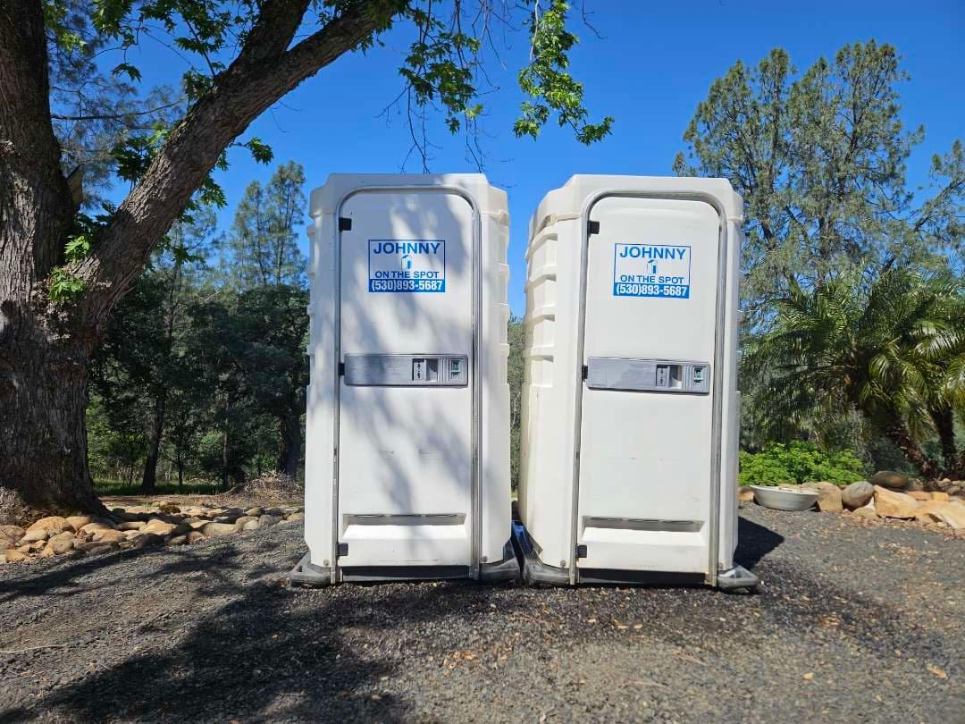 Wedding Portable Toilets 1 wedding Units 1